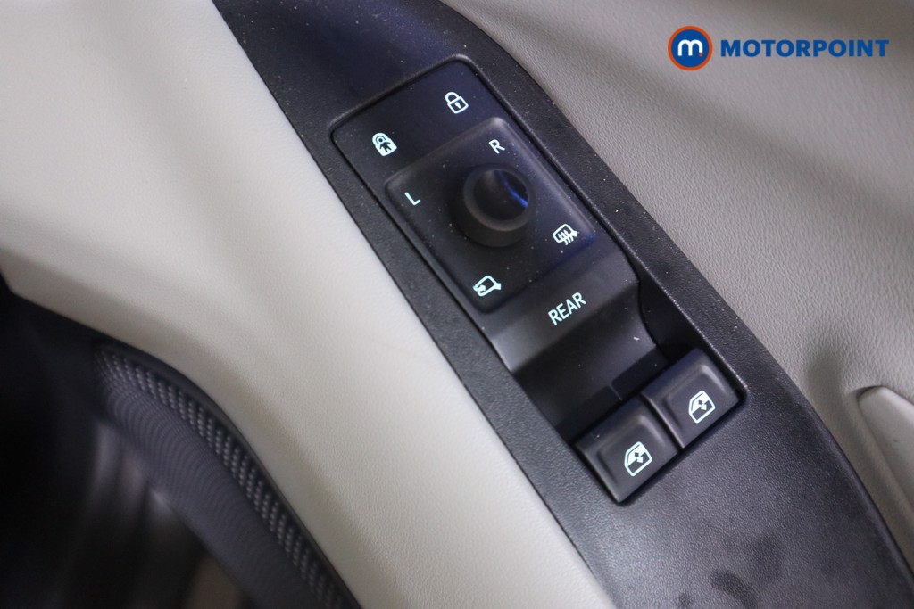 Ford Explorer Premium Automatic Electric SUV - Stock Number (1586078) - 11th supplementary image