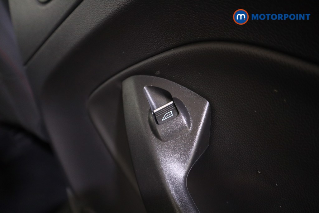 Ford Kuga St-Line Manual Petrol SUV - Stock Number (1587301) - 17th supplementary image