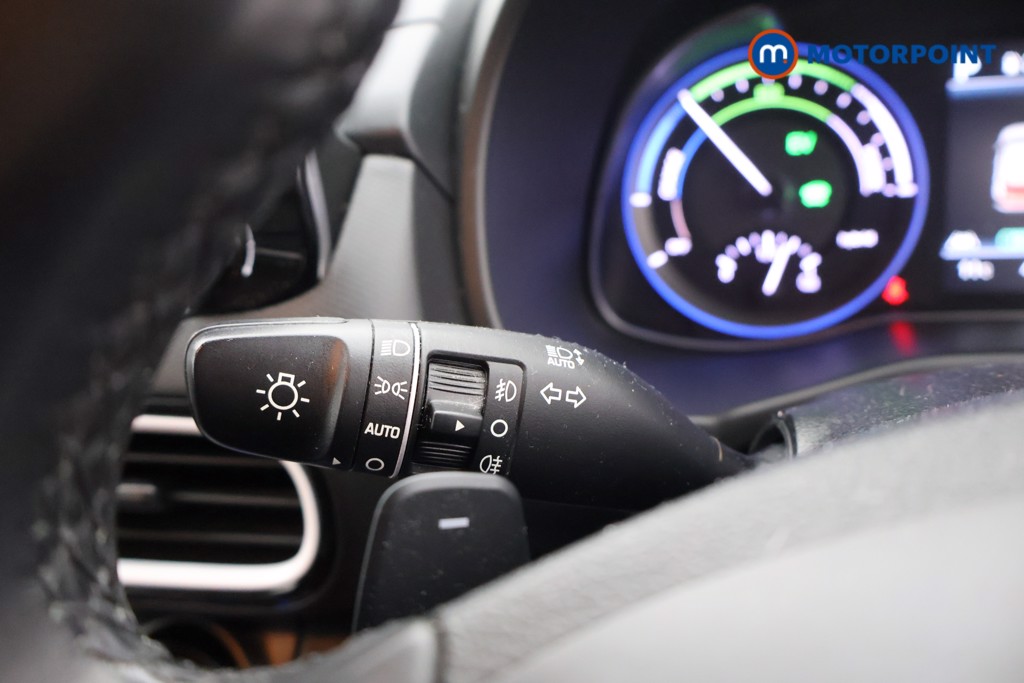 Hyundai Kona Premium Se Automatic Petrol-Electric Hybrid SUV - Stock Number (1587406) - 5th supplementary image