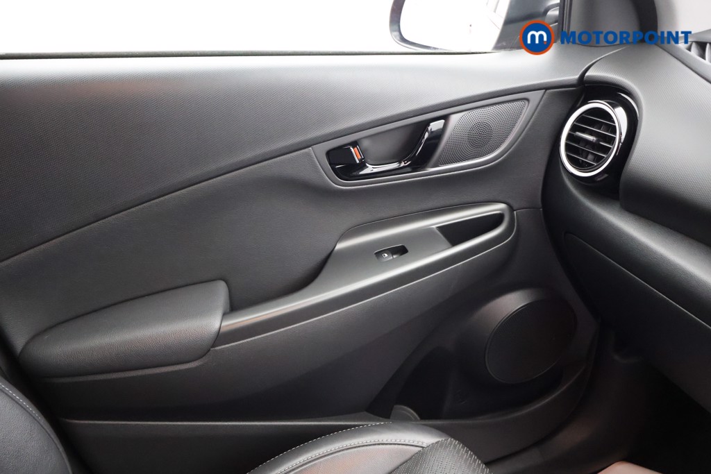 Hyundai Kona Premium Se Automatic Petrol-Electric Hybrid SUV - Stock Number (1587406) - 12th supplementary image