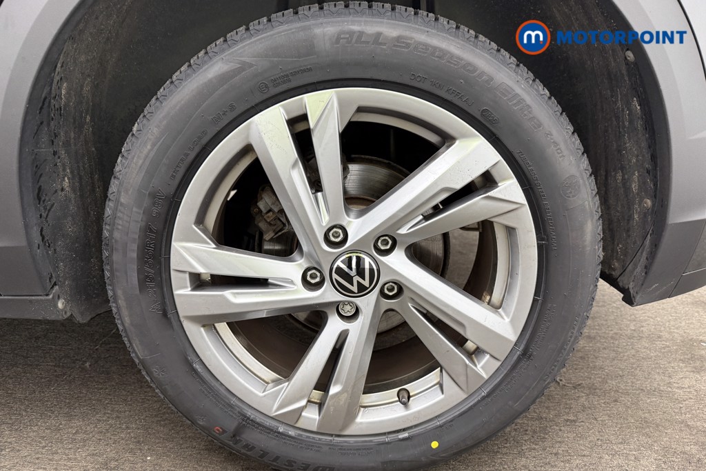 Volkswagen T-Roc R-Line Manual Petrol SUV - Stock Number (1587780) - 12th supplementary image