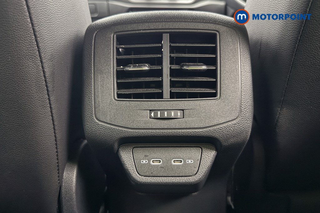 Volkswagen T-Roc R-Line Manual Petrol SUV - Stock Number (1587780) - 23rd supplementary image