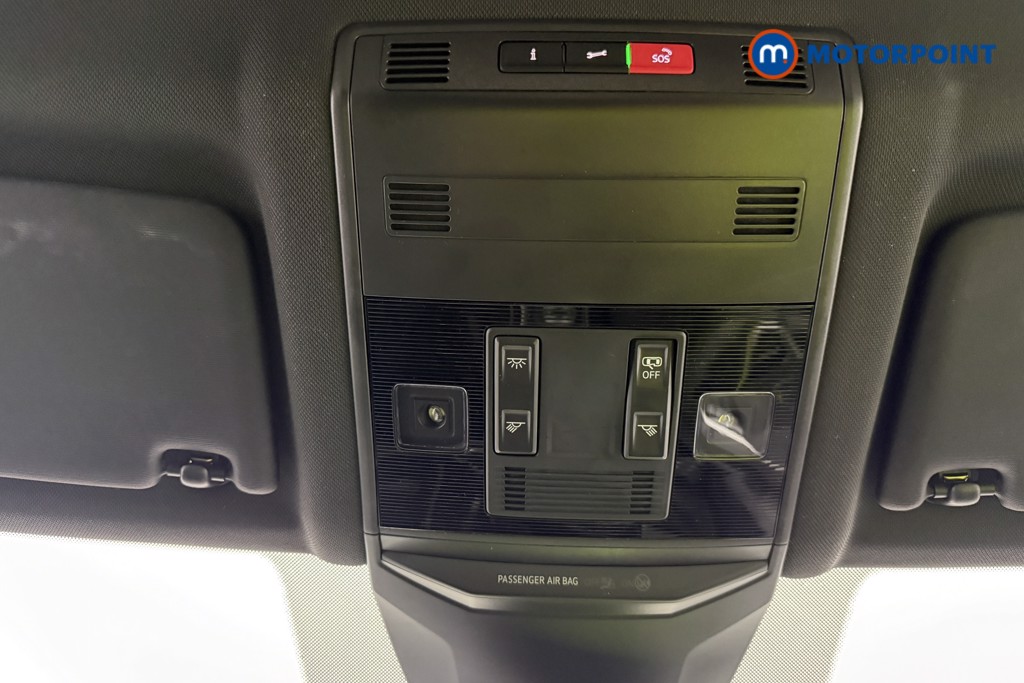 Volkswagen T-Roc R-Line Manual Petrol SUV - Stock Number (1587780) - 36th supplementary image