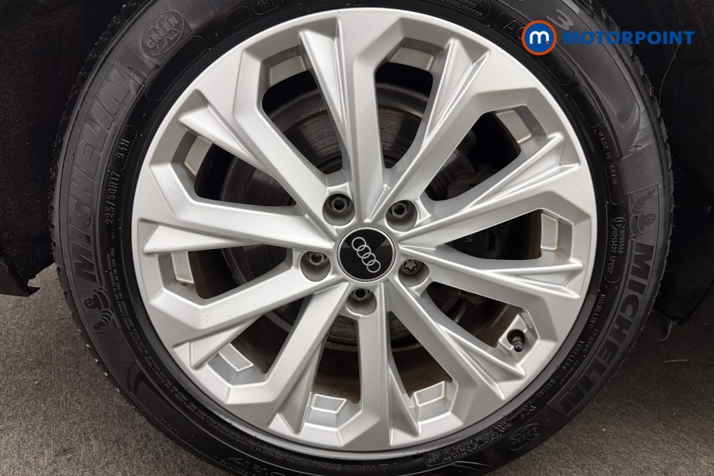 Audi A4 Technik Automatic Petrol Saloon - Stock Number (1587787) - 3rd supplementary image