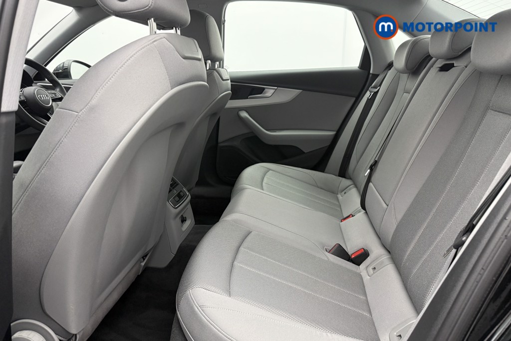 Audi A4 Technik Automatic Petrol Saloon - Stock Number (1587787) - 9th supplementary image