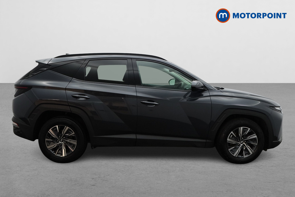 Hyundai Tucson Se Connect Manual Petrol SUV - Stock Number (1587899) - Drivers side
