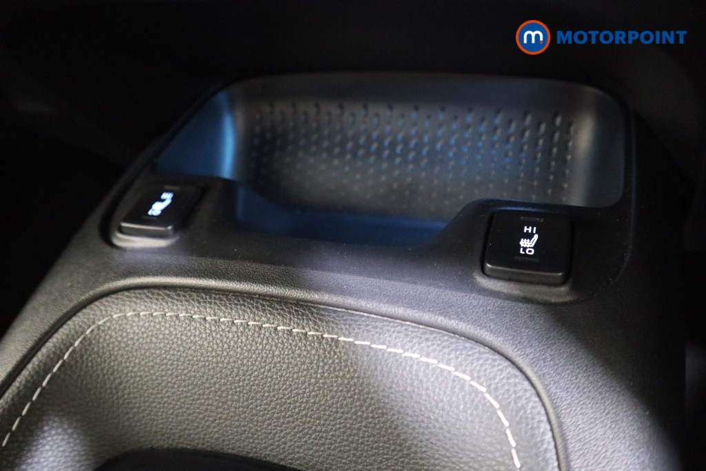 Toyota Corolla Design Automatic Petrol-Electric Hybrid Hatchback - Stock Number (1588019) - 9th supplementary image