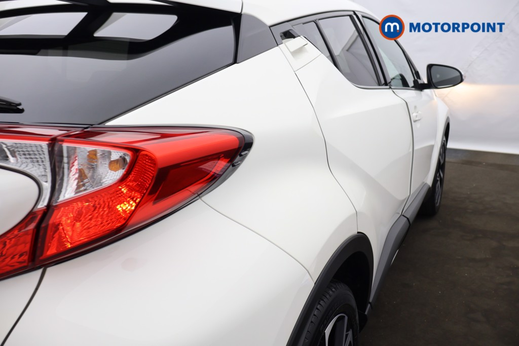Toyota C-Hr Design Manual Petrol SUV - Stock Number (1588026) - 22nd supplementary image