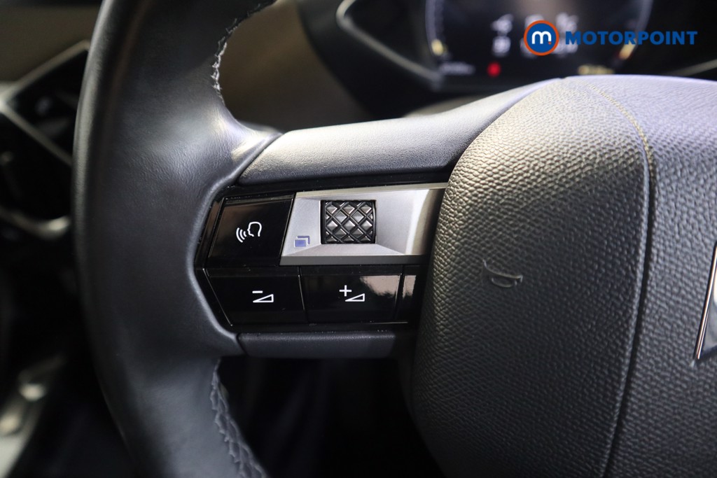 DS Ds 3 Prestige Manual Petrol SUV - Stock Number (1588695) - 6th supplementary image