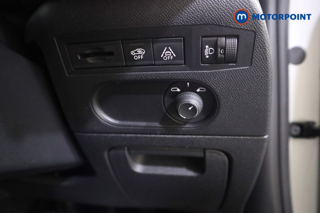 DS Ds 3 Prestige Manual Petrol SUV - Stock Number (1588695) - 14th supplementary image