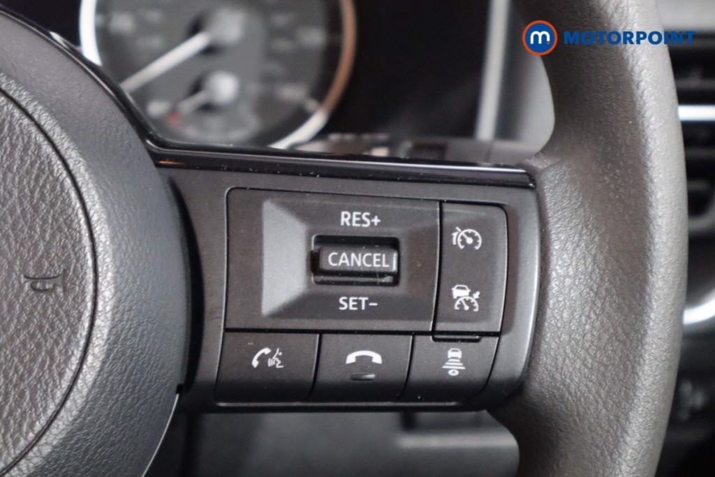 Nissan Qashqai Visia Manual Petrol SUV - Stock Number (1588780) - 8th supplementary image