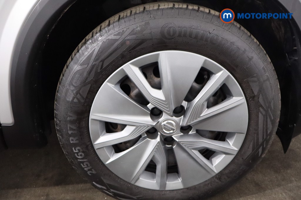 Nissan Qashqai Visia Manual Petrol SUV - Stock Number (1588780) - 10th supplementary image