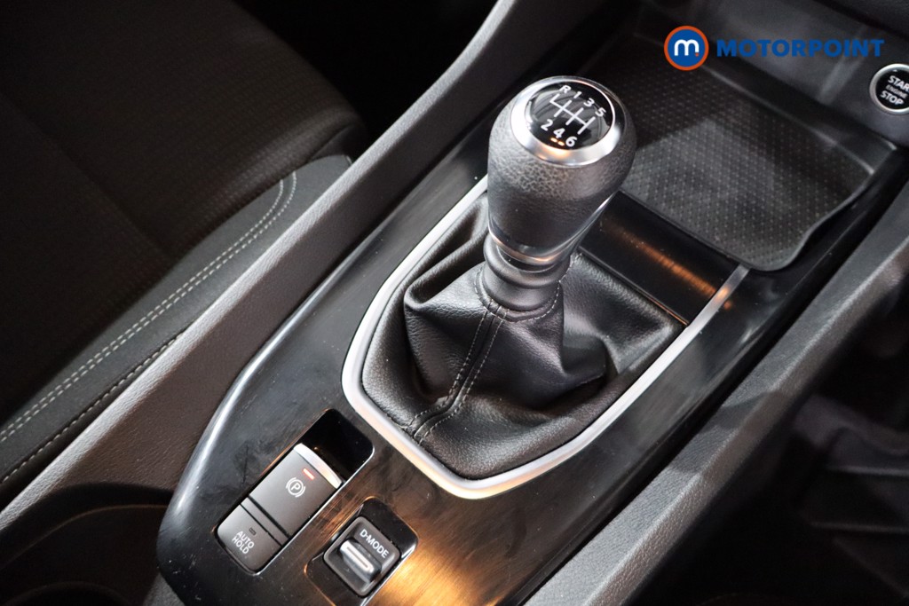 Nissan Qashqai Visia Manual Petrol SUV - Stock Number (1588780) - 14th supplementary image