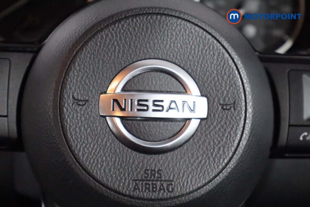 Nissan Qashqai Visia Manual Petrol SUV - Stock Number (1588780) - 17th supplementary image