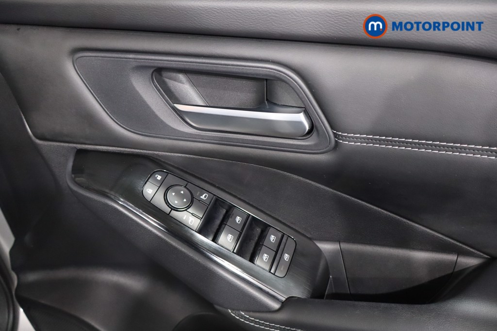 Nissan Qashqai Visia Manual Petrol SUV - Stock Number (1588780) - 20th supplementary image