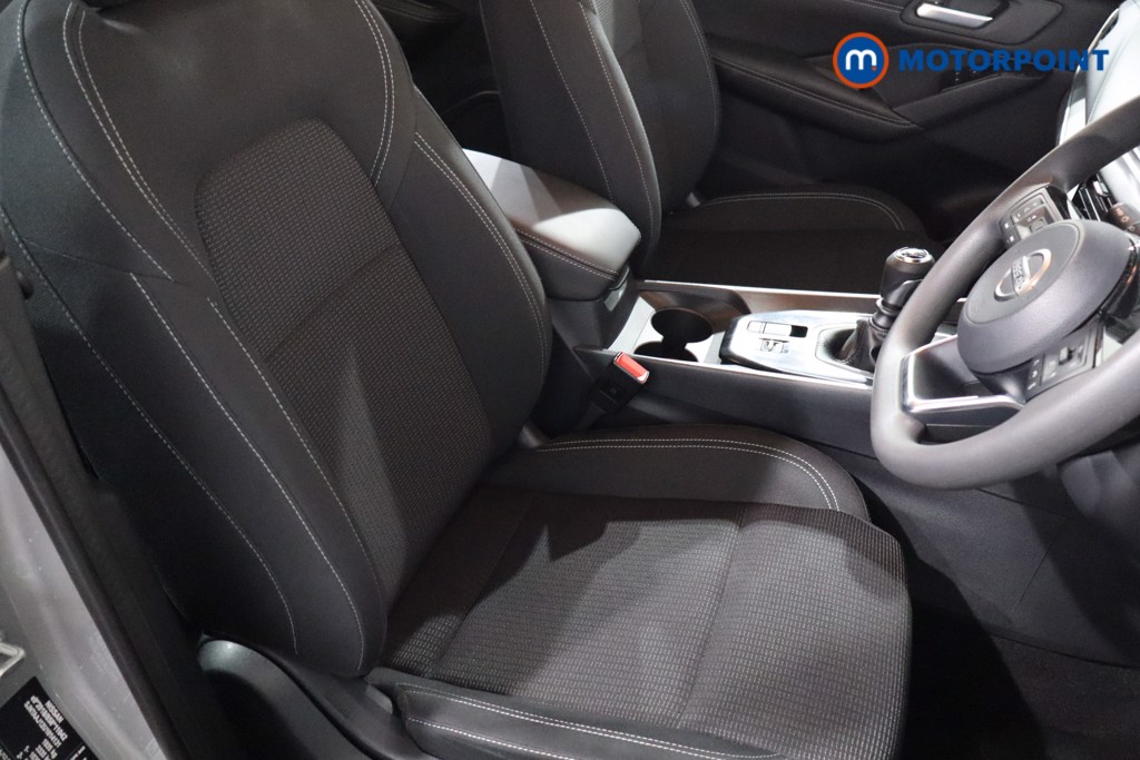 Nissan Qashqai Visia Manual Petrol SUV - Stock Number (1588780) - 23rd supplementary image