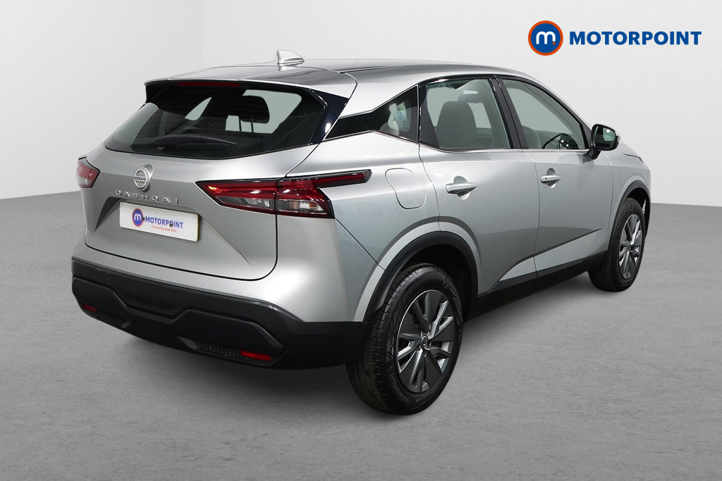 Nissan Qashqai Visia Manual Petrol SUV - Stock Number (1588780) - Drivers side rear corner