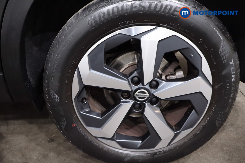 Nissan Qashqai N-Connecta Automatic Petrol SUV - Stock Number (1588781) - 12th supplementary image