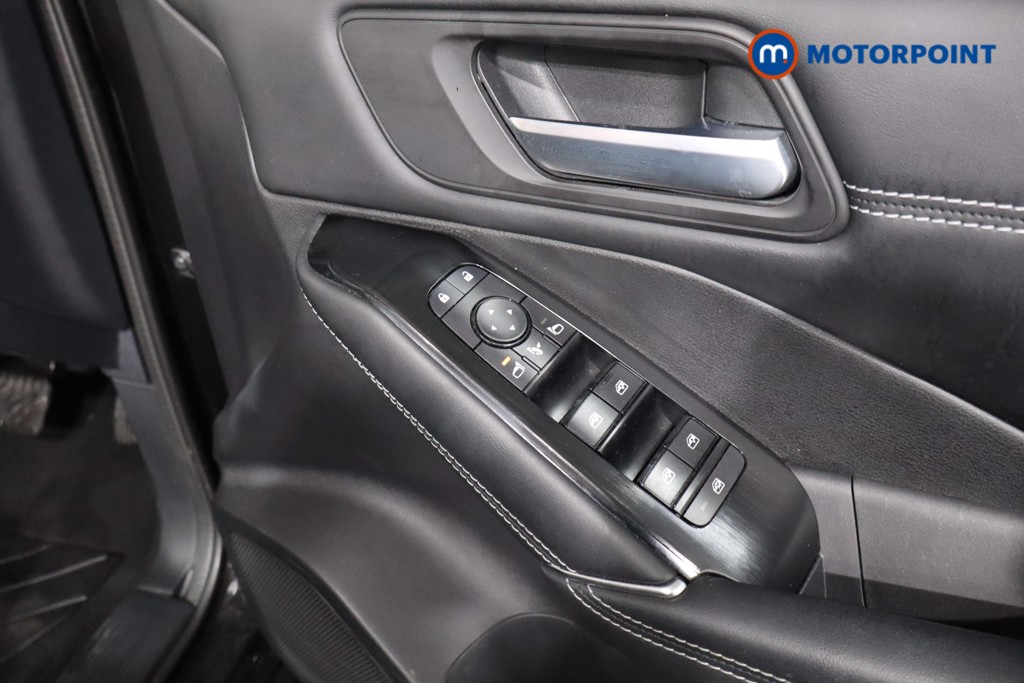 Nissan Qashqai N-Connecta Automatic Petrol SUV - Stock Number (1588781) - 19th supplementary image
