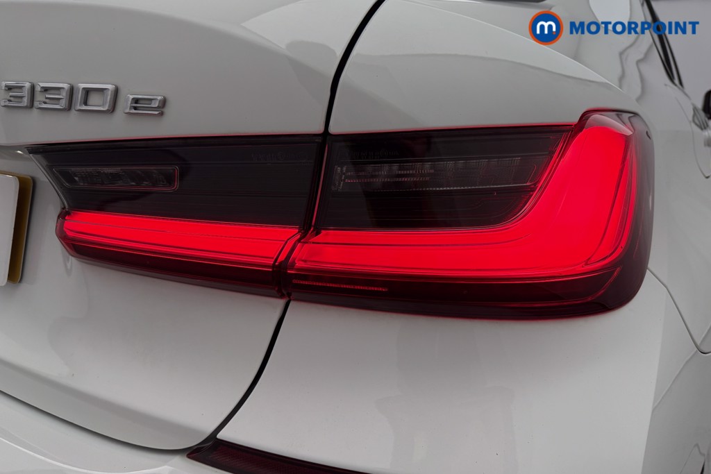 BMW 3 Series M Sport Automatic Petrol Plug-In Hybrid Saloon - Stock Number (1588863) - 30th supplementary image