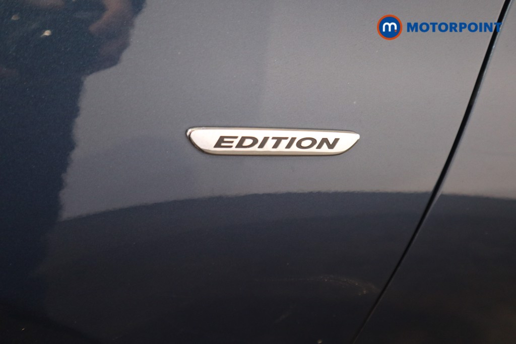 Mercedes-Benz A Class Amg Line Executive Edition Automatic Petrol Hatchback - Stock Number (1589096) - 29th supplementary image