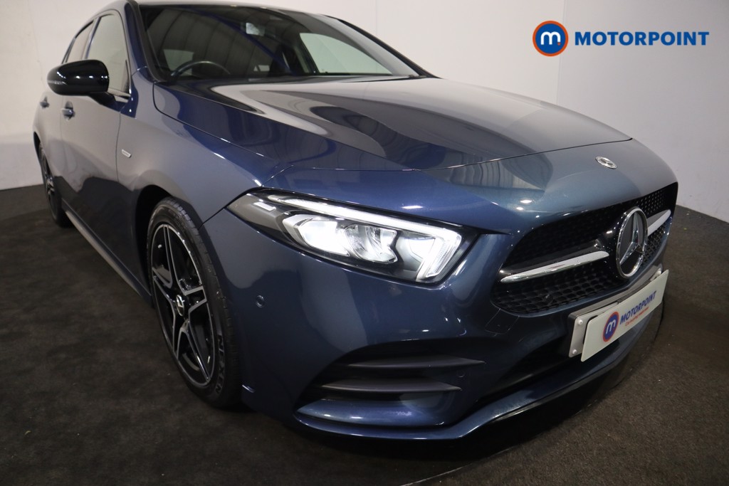 Mercedes-Benz A Class Amg Line Executive Edition Automatic Petrol Hatchback - Stock Number (1589096) - 33rd supplementary image