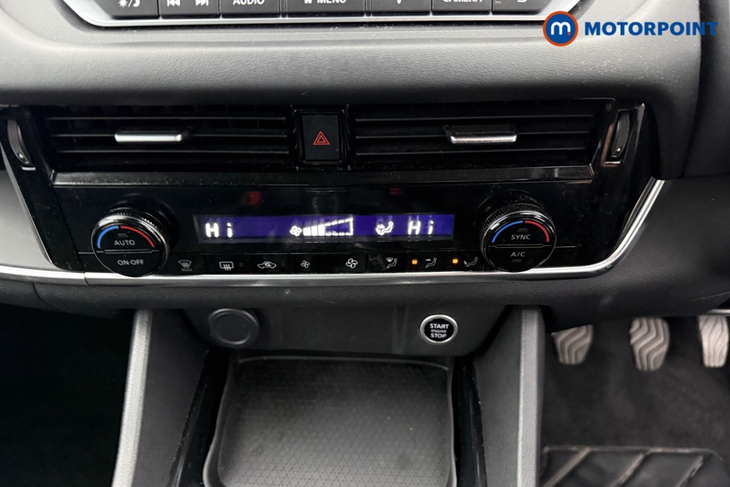 Nissan Qashqai Acenta Premium Manual Petrol SUV - Stock Number (1589564) - 9th supplementary image