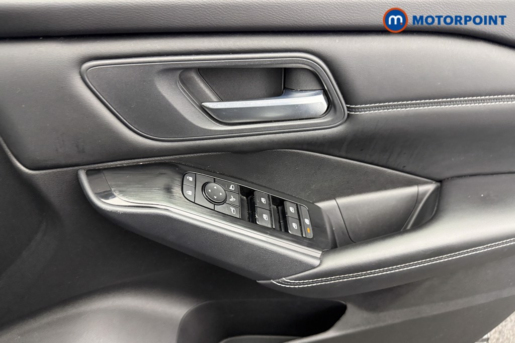 Nissan Qashqai Acenta Premium Manual Petrol SUV - Stock Number (1589564) - 14th supplementary image