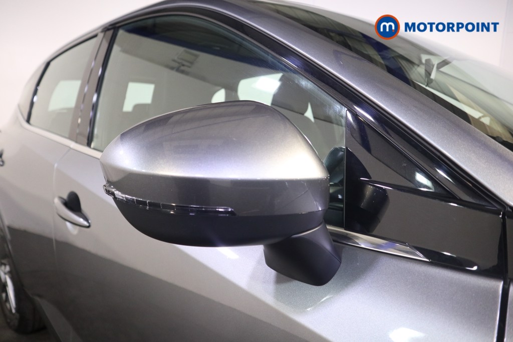 Nissan Qashqai Acenta Premium Manual Petrol SUV - Stock Number (1589734) - 27th supplementary image