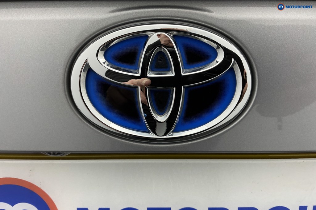 Toyota Rav4 Design Automatic Petrol-Electric Hybrid SUV - Stock Number (1589945) - 31st supplementary image