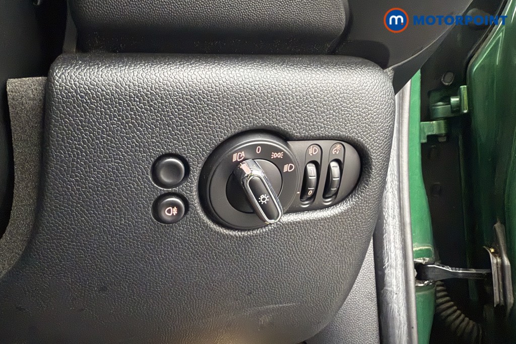 Mini Hatchback Cooper S Sport Automatic Petrol Hatchback - Stock Number (1589972) - 16th supplementary image