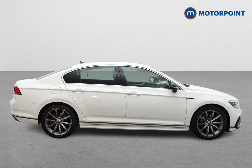 Volkswagen Passat R-Line Manual Diesel Saloon - Stock Number (1590010) - Drivers side