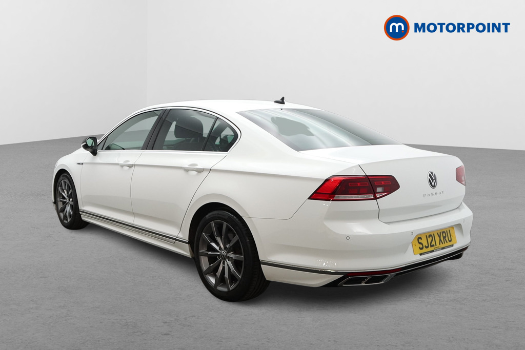 Volkswagen Passat R-Line Manual Diesel Saloon - Stock Number (1590010) - Passenger side rear corner