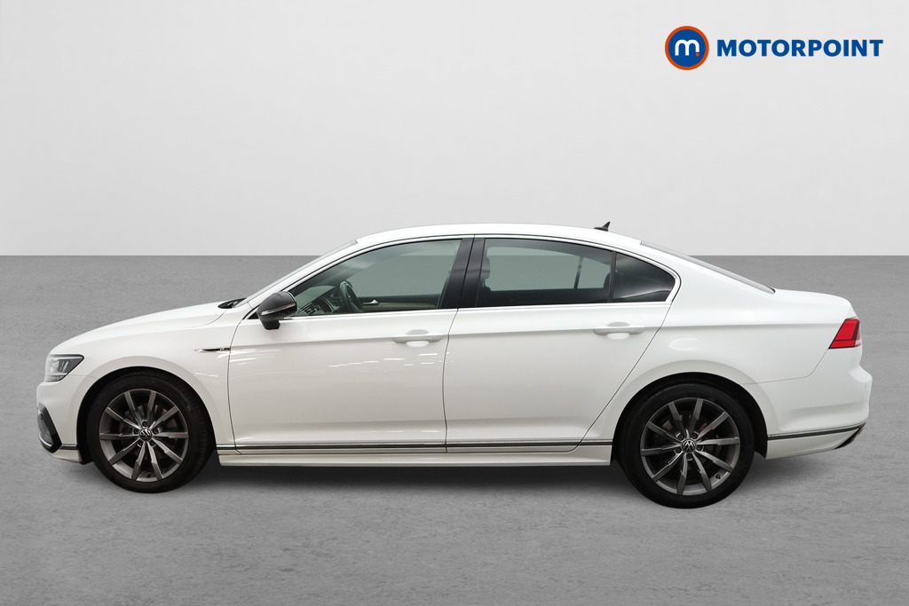 Volkswagen Passat R-Line Manual Diesel Saloon - Stock Number (1590010) - Passenger side