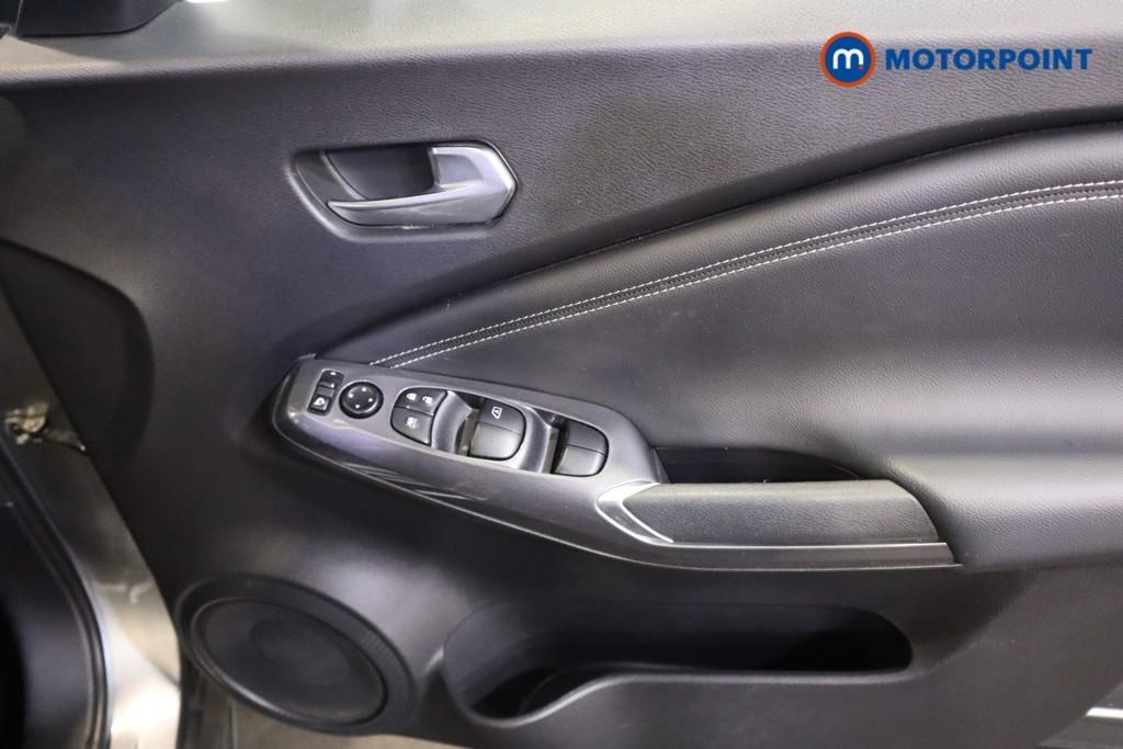 Nissan Juke N-Connecta Manual Petrol SUV - Stock Number (1590092) - 10th supplementary image