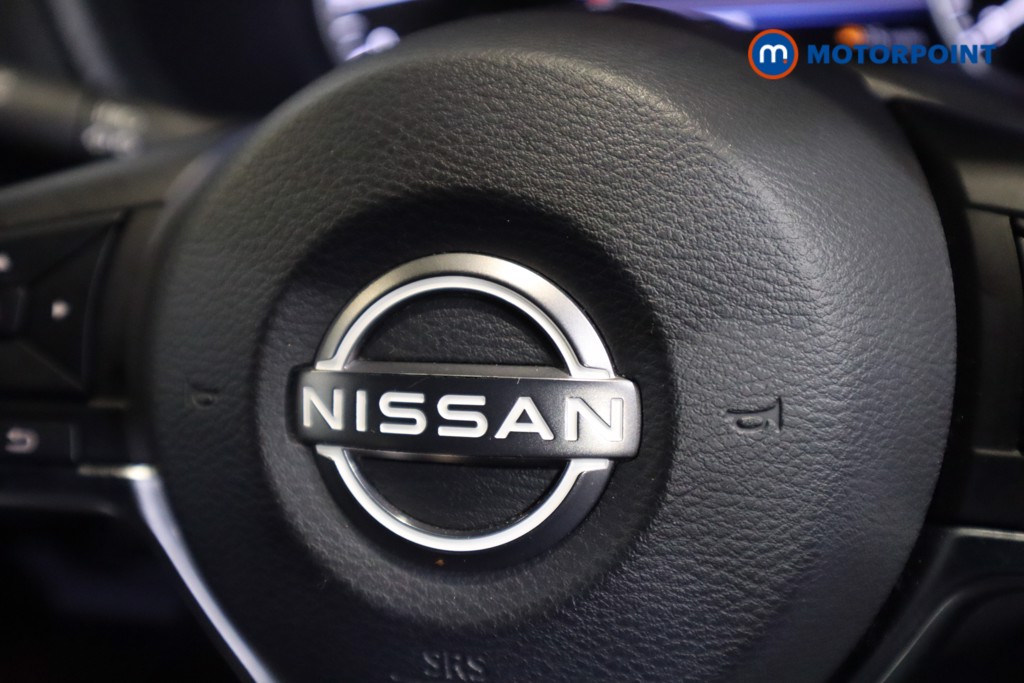 Nissan Juke N-Connecta Manual Petrol SUV - Stock Number (1590092) - 15th supplementary image