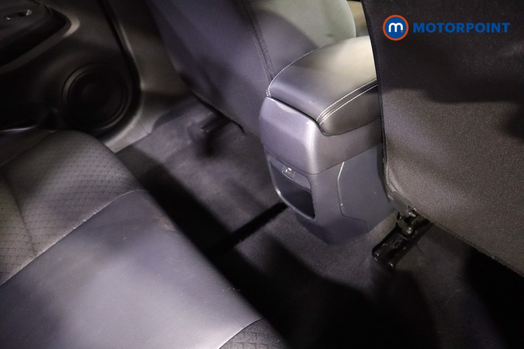 Nissan Juke N-Connecta Manual Petrol SUV - Stock Number (1590092) - 20th supplementary image