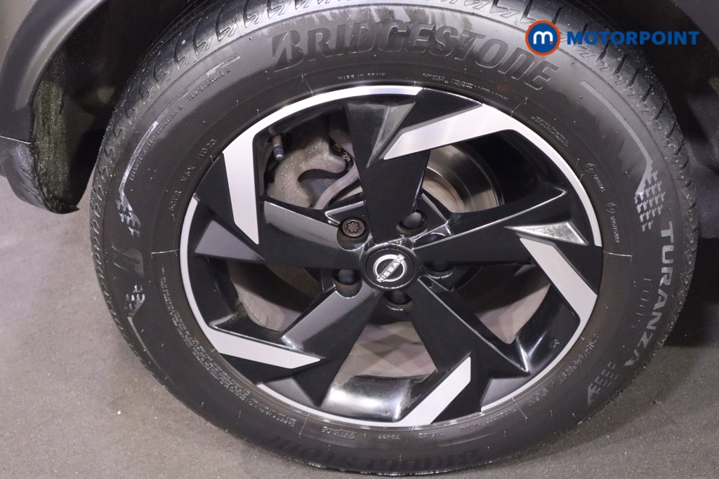 Nissan Juke N-Connecta Manual Petrol SUV - Stock Number (1590092) - 22nd supplementary image