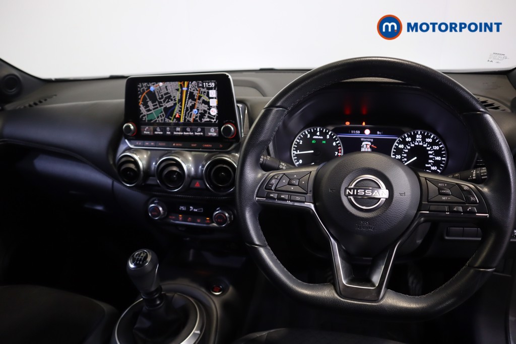 Nissan Juke N-Connecta Manual Petrol SUV - Stock Number (1590092) - 1st supplementary image