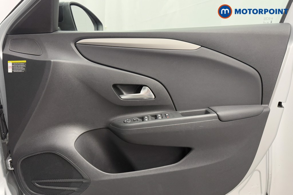 Vauxhall Corsa Design Automatic Petrol Hatchback - Stock Number (1590268) - 15th supplementary image