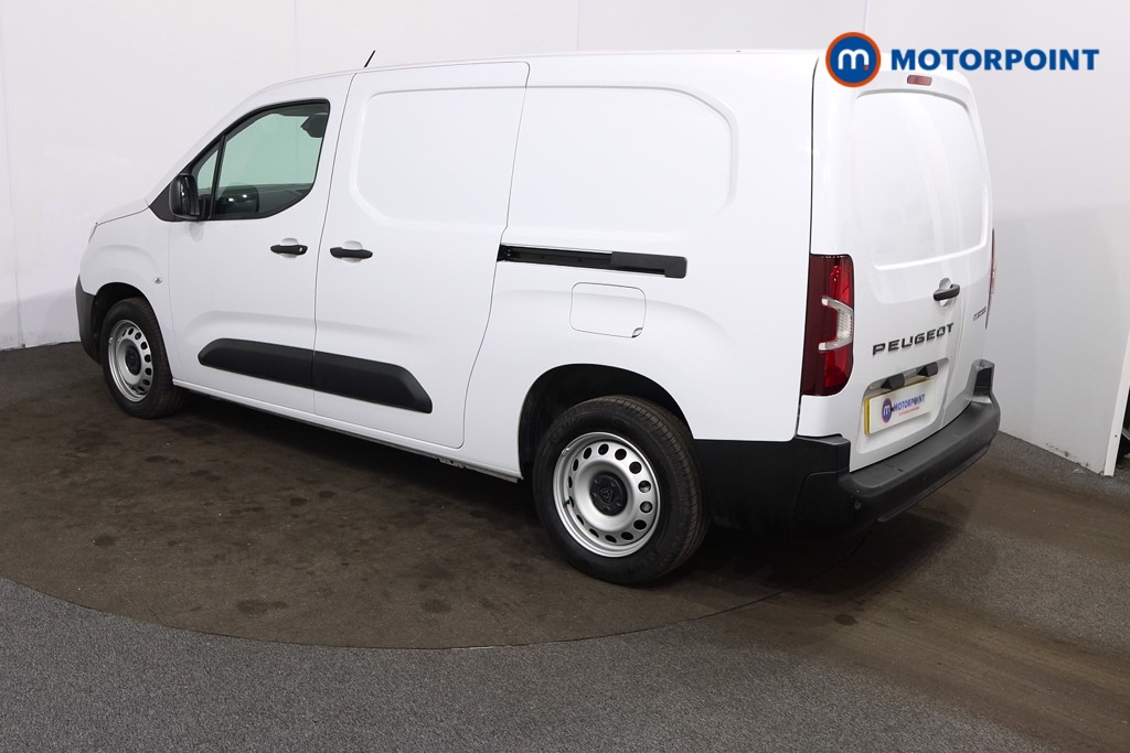 Peugeot Partner Professional Manual Diesel Panel Van - Stock Number (1590525) - Passenger side rear corner