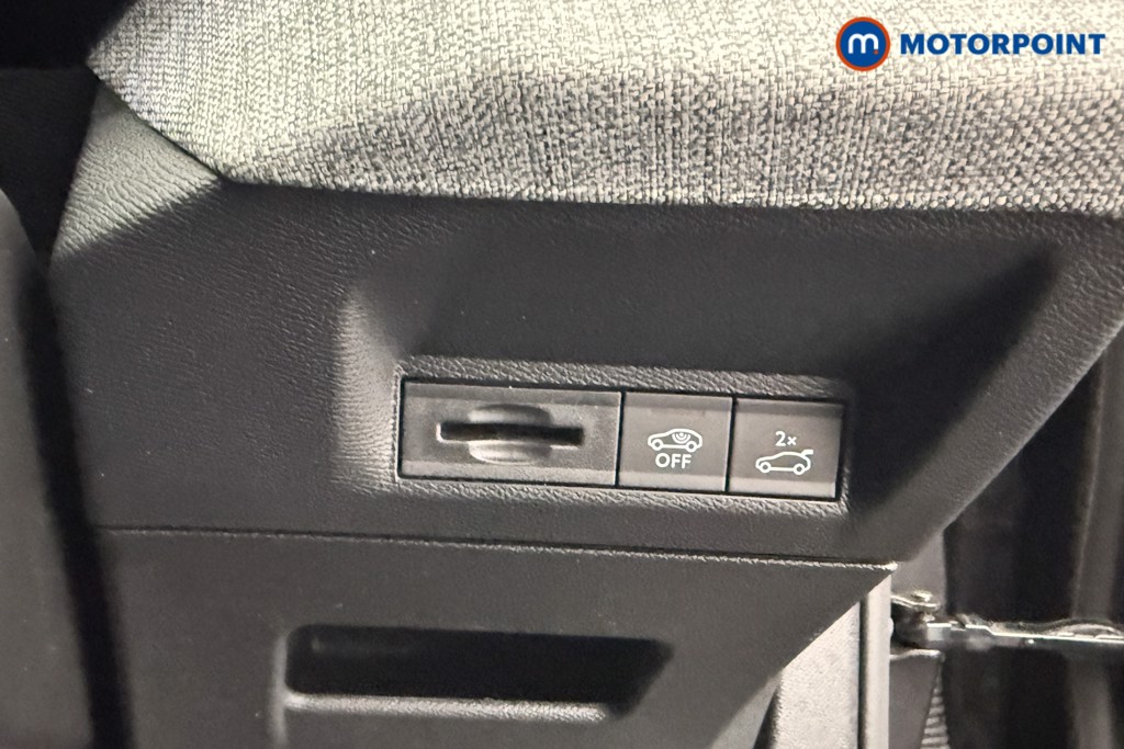 Peugeot 3008 GT Automatic Petrol SUV - Stock Number (1590548) - 17th supplementary image