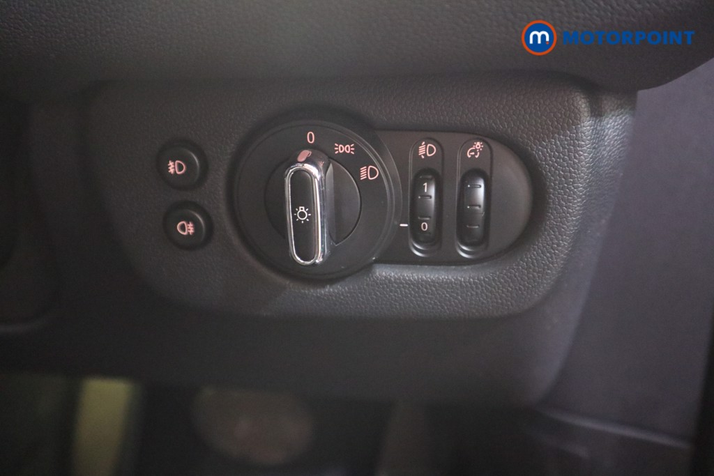 Mini Clubman Cooper S Automatic Petrol Estate - Stock Number (1590694) - 12th supplementary image