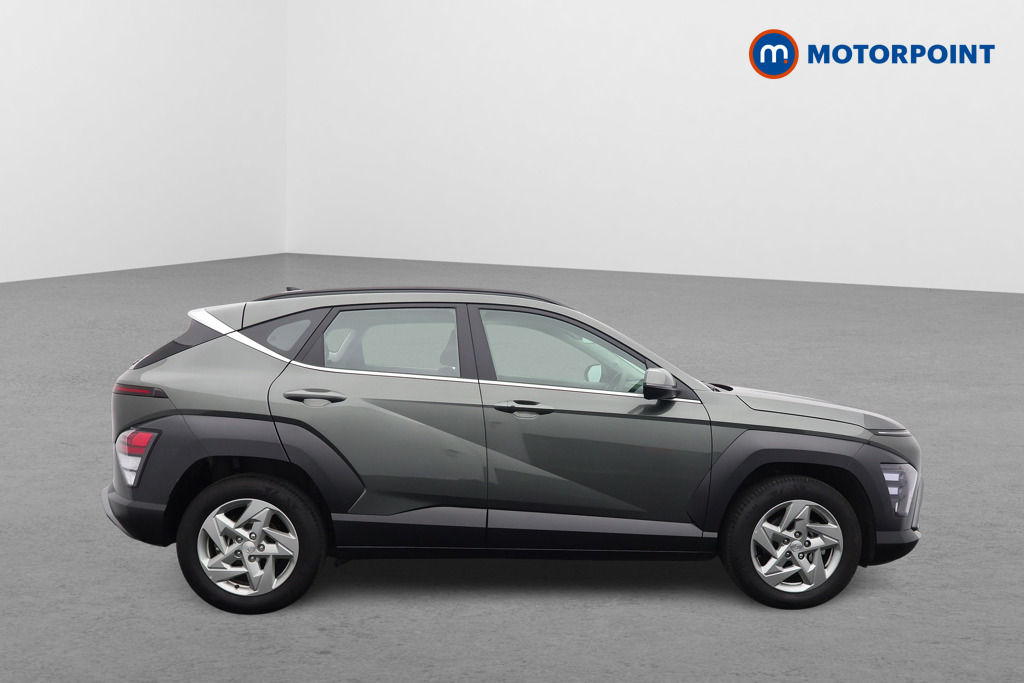 Hyundai Kona Advance Manual Petrol SUV - Stock Number (1591152) - Drivers side front corner