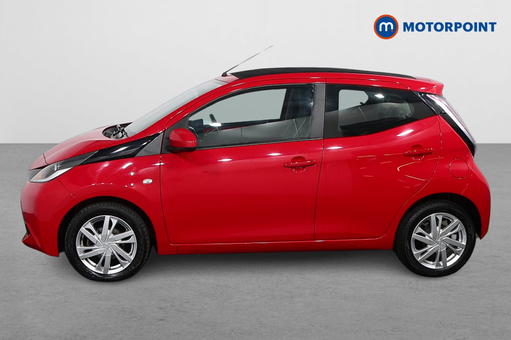 Toyota Aygo X-Pression Manual Petrol Hatchback - Stock Number (1591228) - Passenger side