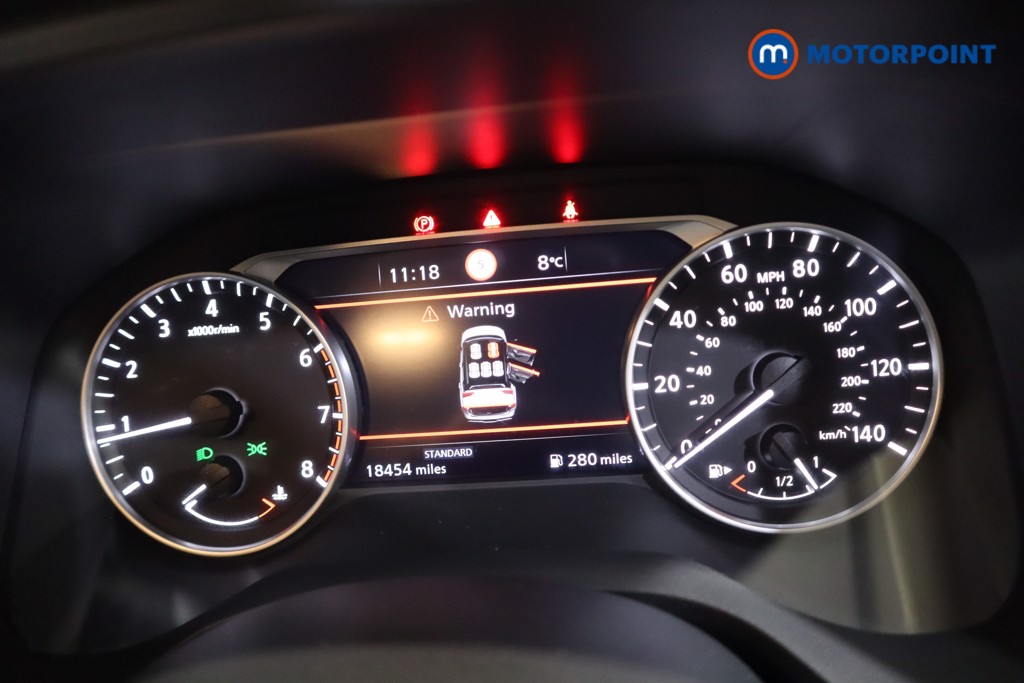 Nissan Qashqai Acenta Premium Manual Petrol SUV - Stock Number (1591306) - 4th supplementary image