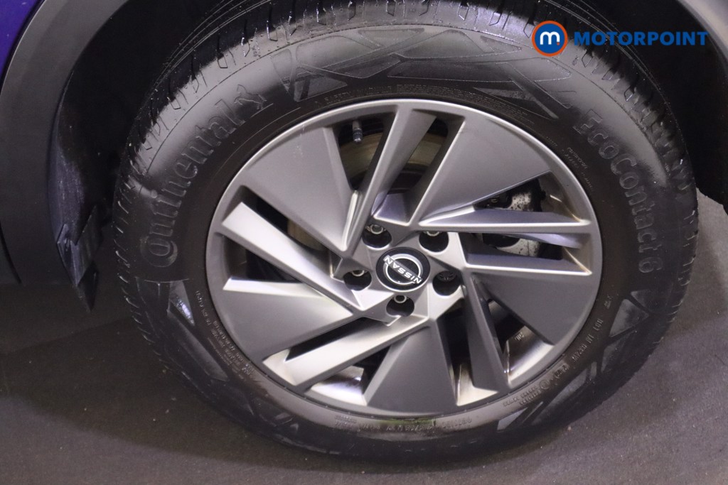 Nissan Qashqai Acenta Premium Manual Petrol SUV - Stock Number (1591306) - 22nd supplementary image