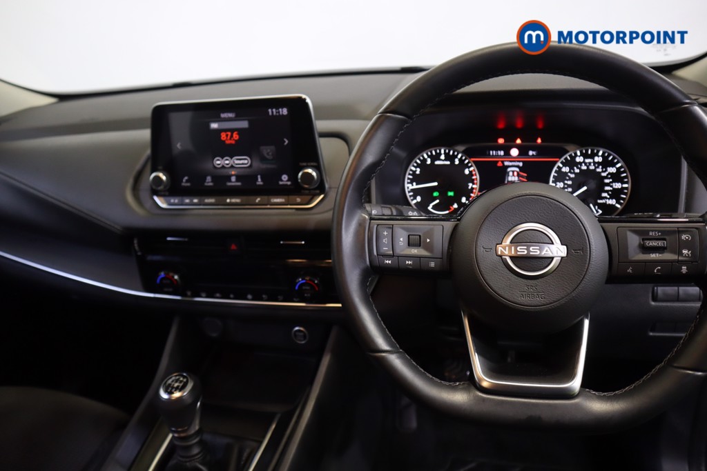 Nissan Qashqai Acenta Premium Manual Petrol SUV - Stock Number (1591306) - 1st supplementary image