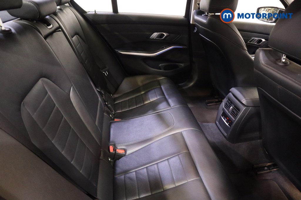 BMW 3 Series Sport Manual Diesel Saloon - Stock Number (1591456) - 19th supplementary image