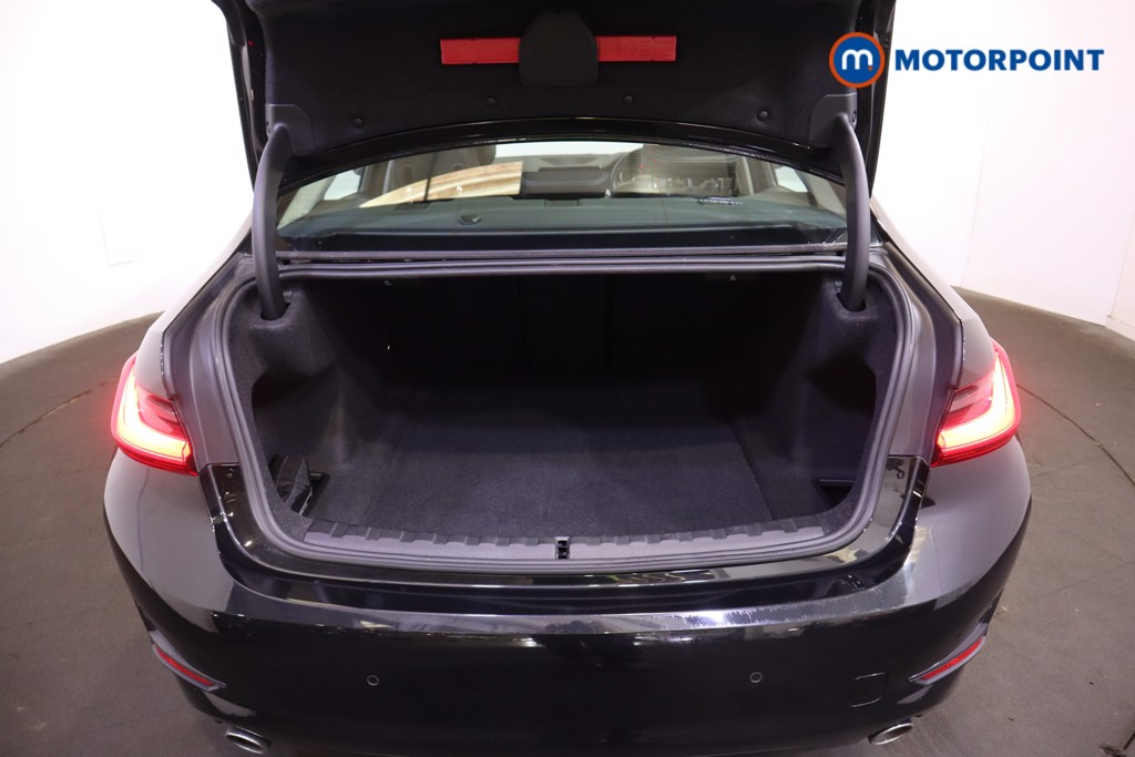 BMW 3 Series Sport Manual Diesel Saloon - Stock Number (1591456) - 21st supplementary image